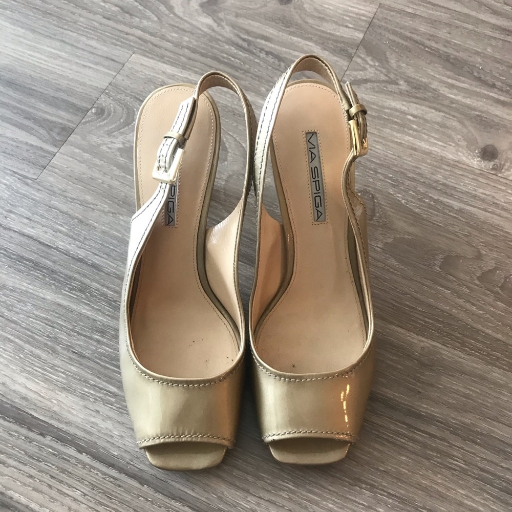 Gold Heels - Picture 2 of 3